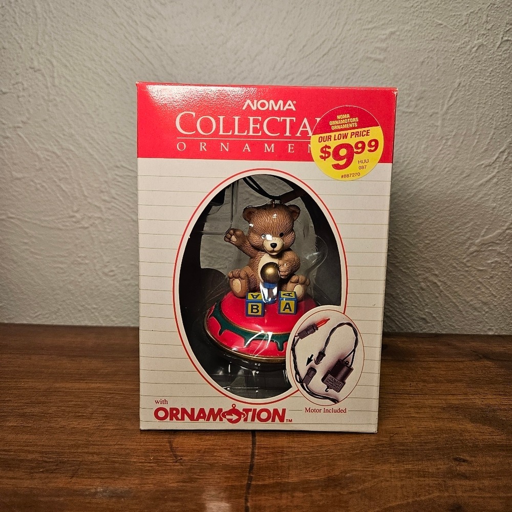 Vintage Noma Ornamotion 1989Teddy Bear Christmas Rotating Ornament in Box # 2321